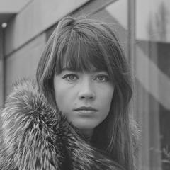Portrait of Françoise Hardy