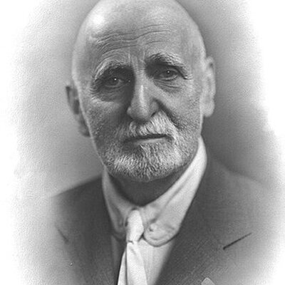 Portrait of Alex Dow