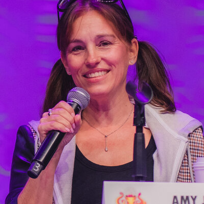 Portrait of Amy Jo Johnson