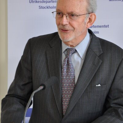 Portrait of Anthony Lake