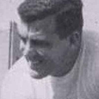 Portrait of Ara Parseghian