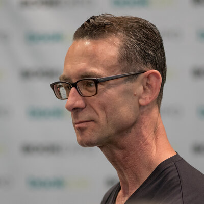 Chuck Palahniuk