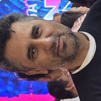 Portrait of Cliff Curtis