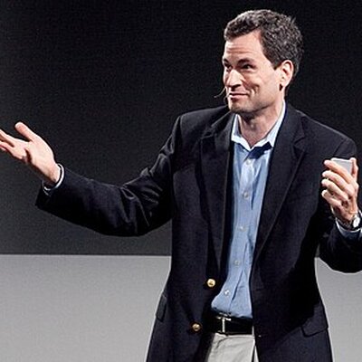Portrait of David Pogue