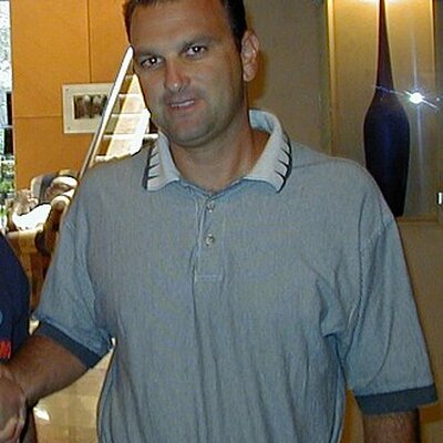 Portrait of Drew Rosenhaus