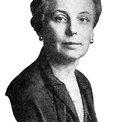 Portrait of Edna Woolman Chase