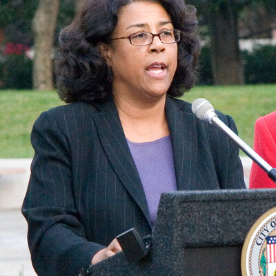 Portrait of Jan Perry