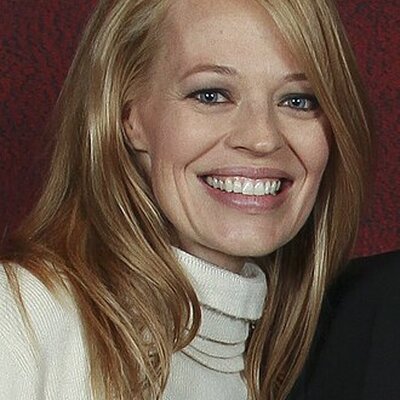 Portrait of Jeri Ryan