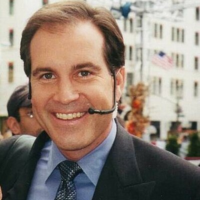 Portrait of Jim Nantz