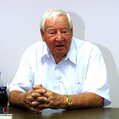 Portrait of Joe Sutter