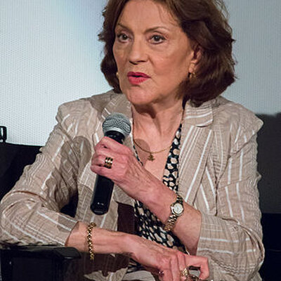 Portrait of Kelly Bishop