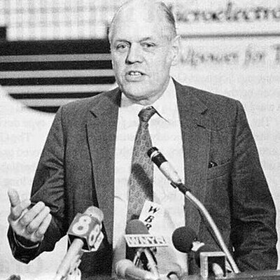 Portrait of Ken Olsen