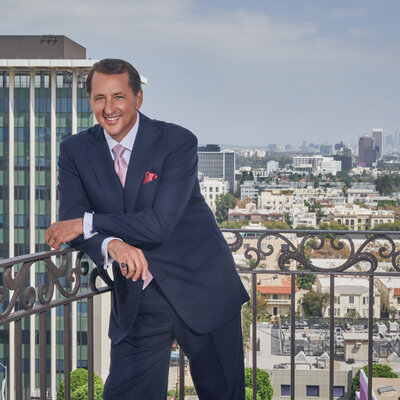 Portrait of Kevin Trudeau