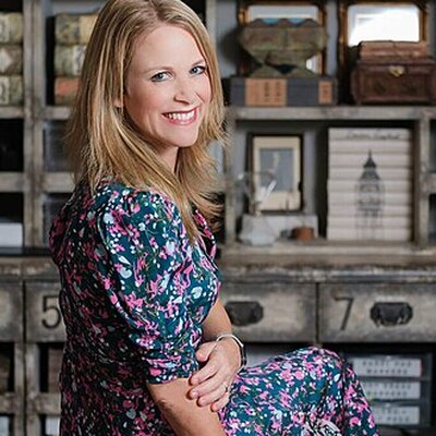 Portrait of Kristin Harmel