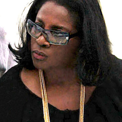 Portrait of LaTanya Richardson