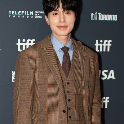 Portrait of Lee Dong-wook