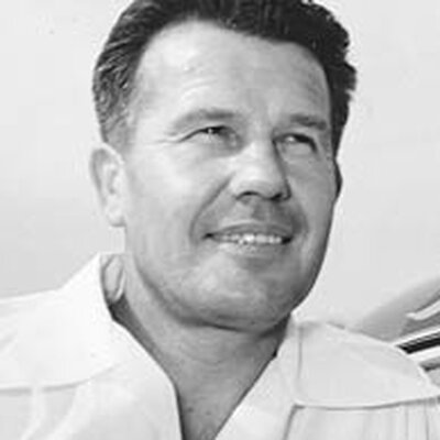 Portrait of Lee Petty
