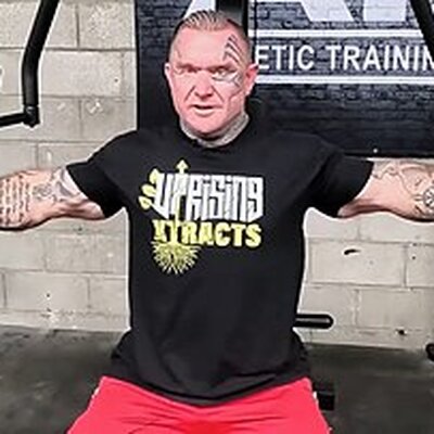 Portrait of Lee Priest