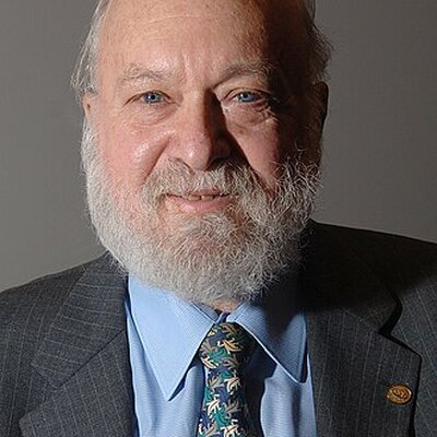 Portrait of Leo Kadanoff