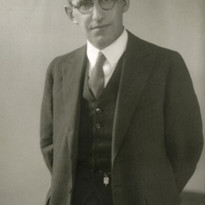 Leonard Bloomfield