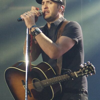 Portrait of Luke Bryan