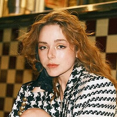 Portrait of Madison Davenport