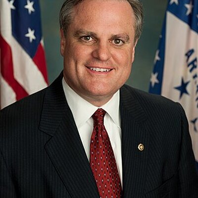 Portrait of Mark Pryor