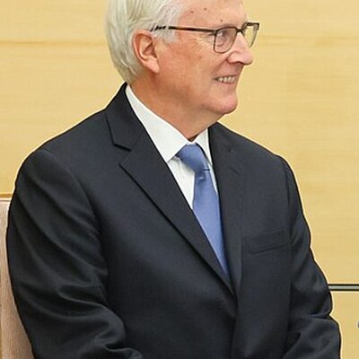 Portrait of Mark Walter