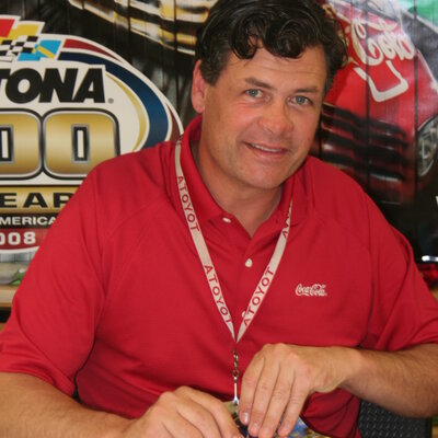 Portrait of Michael Waltrip