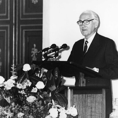 Niall MacDermot
