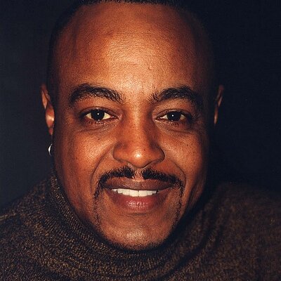 Portrait of Peabo Bryson