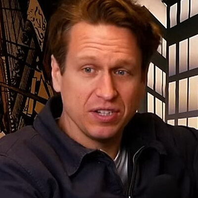 Portrait of Pete Holmes