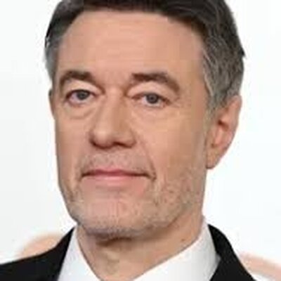 Peter Straughan