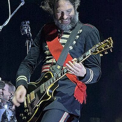 Portrait of Ray Toro