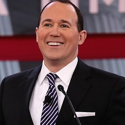 Portrait of Raymond Arroyo