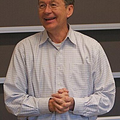 Portrait of Reed Hundt
