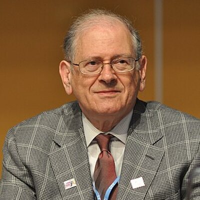 Portrait of Robert E. Kahn