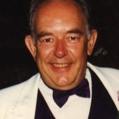 Portrait of Robin Leach