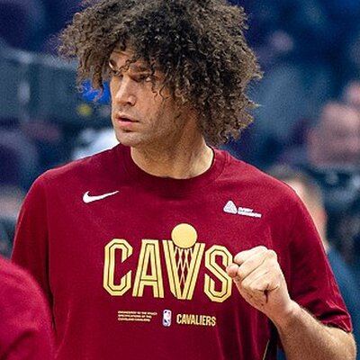 Portrait of Robin Lopez