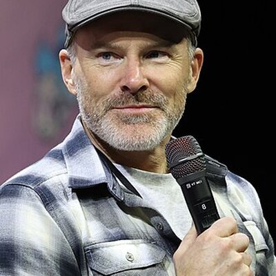 Portrait of Roger Craig Smith