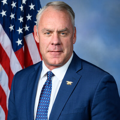 Portrait of Ryan Zinke
