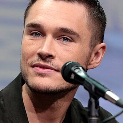 Portrait of Sam Underwood