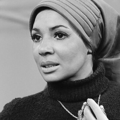 Portrait of Shirley Bassey