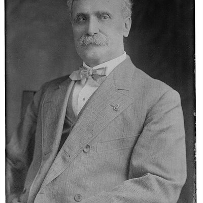 Simon Wolf