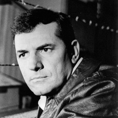 Portrait of Steven Hill