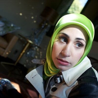 Portrait of Tahereh Mafi