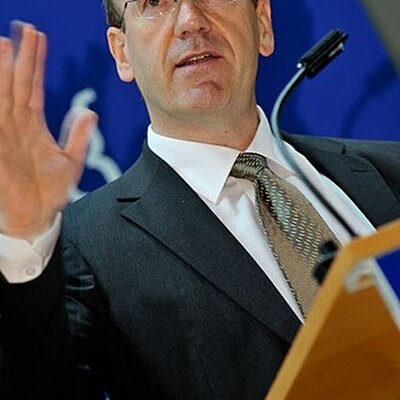Portrait of Terry Leahy
