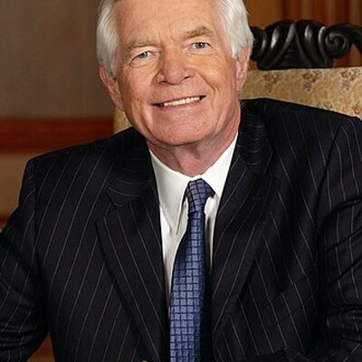 Portrait of Thad Cochran