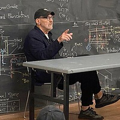 Portrait of Thom Mayne