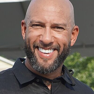 Portrait of Tim Howard